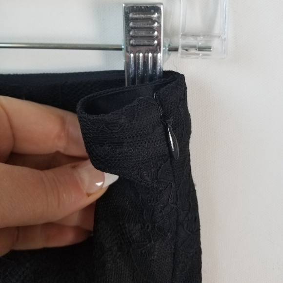 NEW! MARCIANO Lace Car Wash Skirt Large. - Picture 6 of 7